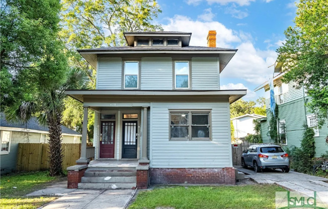 620 W 38 ST