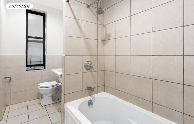 530 W 123 ST