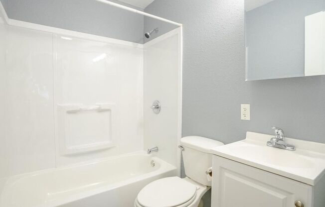 4 beds, 1 bath, $1,690