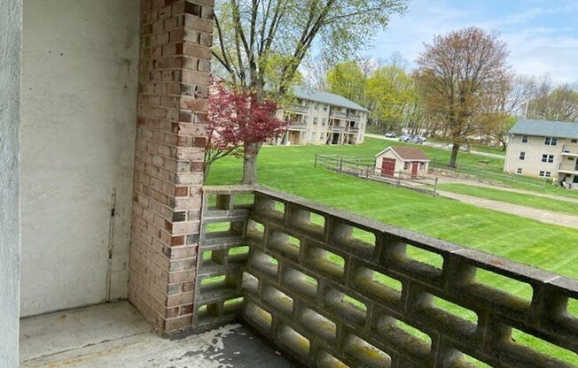 2 beds, 1 bath, 900 sqft, $1,525, Unit 128