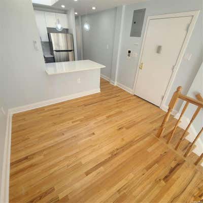 1 bed, 1 bath, $3,000, Unit G