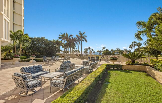 3 beds, 3 baths, 2,500 sqft, $16,000, Unit Off Season