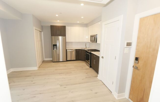 2 Bedroom/ 2 Bath Duplex unit with Rooftop deck now leasing at Petworth's "The Corsican"