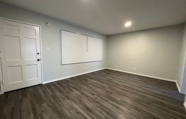 Studio, 1 bath, 625 sqft, $1,498, Unit 06