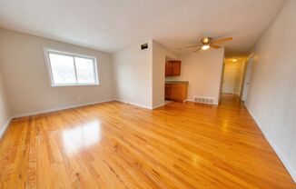 3508-10 Russell Boulevard