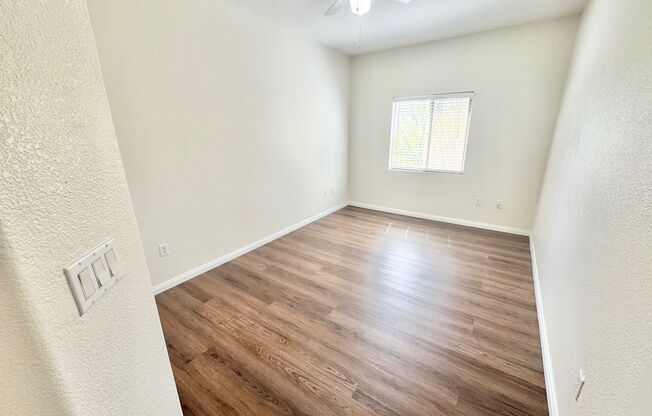 3 beds, 2 baths, $1,565, Unit Bldg K5