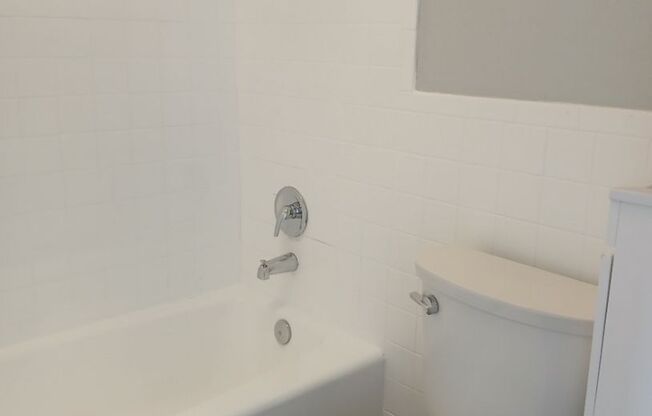 Studio, 1 bath, 500 sqft, $850, Unit 232