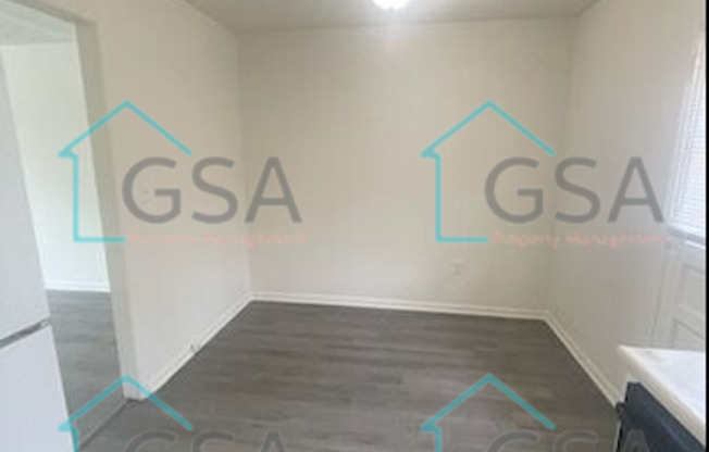 2 beds, 1.5 baths, 975 sqft, $950, Unit Cliffwood Terrace-4302-1E