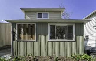 Beautifully Remodeled - 3 Bed / 2 Bath in Woodward Heights