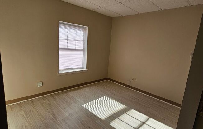 1 bed, 1 bath, 600 sqft, $550, Unit 503