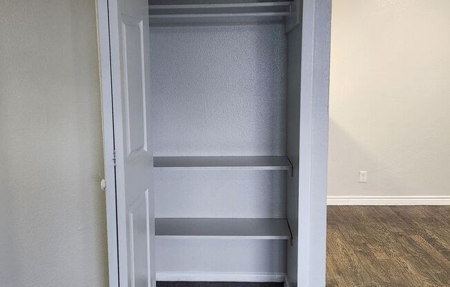 1 bed, 1 bath, 750 sqft, $948, Unit 01-0111