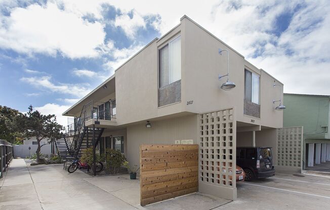 2827 Keats Street