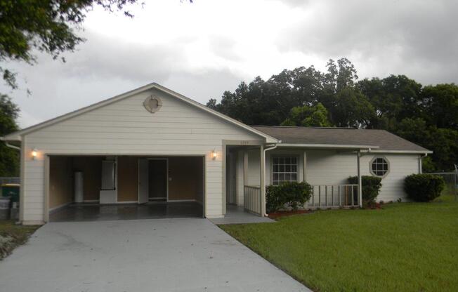 Gorgeous 3 Bed / 2 Bath Pool Home Kissimmee back on the market