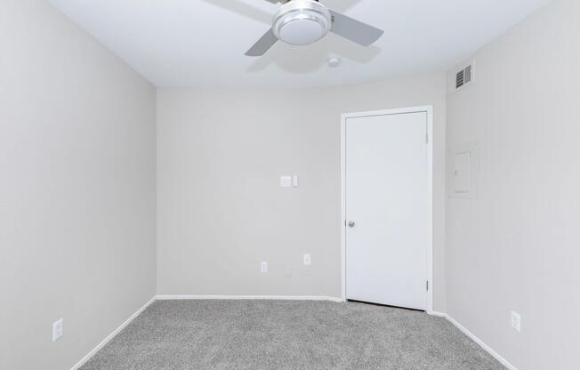 2 beds, 1 bath, 1,089 sqft, $1,400