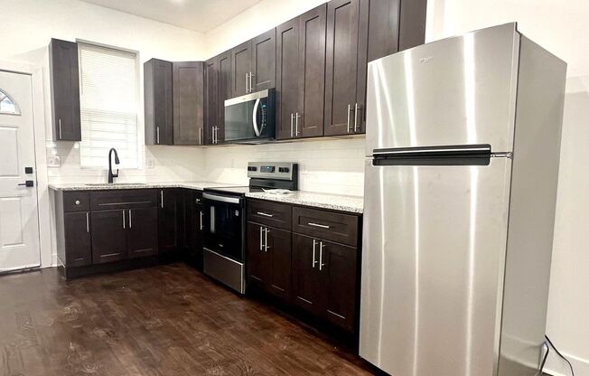 Stunning 3-Bedroom Townhome just Outside Brewerytown! Available NOW!
