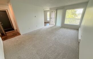 View at the Lake I | New Management + Specials | Patio, Parking & On-Site Laundry