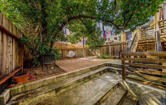1110 S VAN NESS AVE