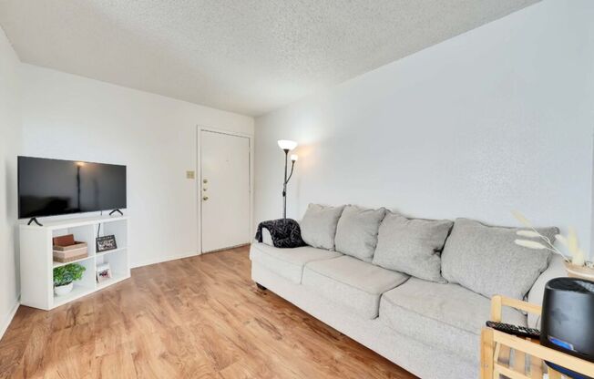 1 bed, 1 bath, $999, Unit # #B 108