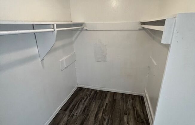 1 bed, 1 bath, 800 sqft, $1,250, Unit 126