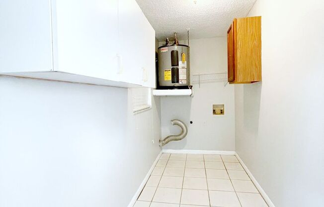 3 beds, 1 bath, $2,400