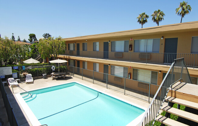 Palm Towers Apartments