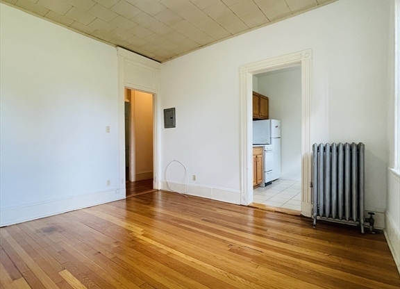1 bed, 1 bath, 600 sqft, $2,800, Unit 15