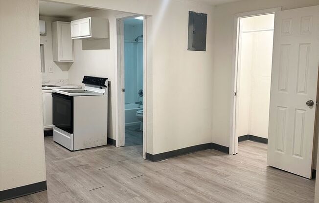 1 bed, 1 bath, 500 sqft, $685, Unit 4