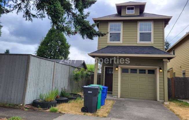Modern 3 BD | 2.5 BA Craftsman Style Home - SE PDX!