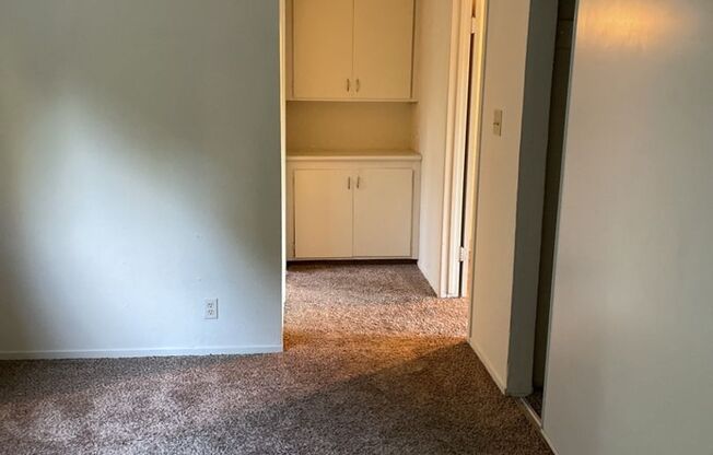 1 bed, 1 bath, 490 sqft, $1,595, Unit 4