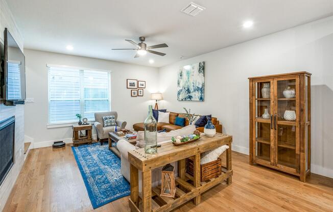 1814 GRANITE FLS CT