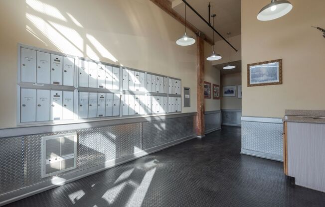 1 bed, 1 bath, 708 sqft, $1,050, Unit 210