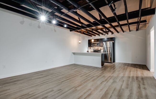 1 bed, 1 bath, 698 sqft, $1,323, Unit 1203