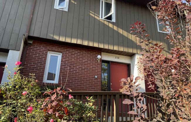 Biscayne/Sarasota 2 Bedroom Townhome newly renovated for you!