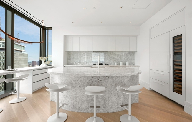 3 beds, 3.5 baths, 3,696 sqft, $60,000, Unit 5801