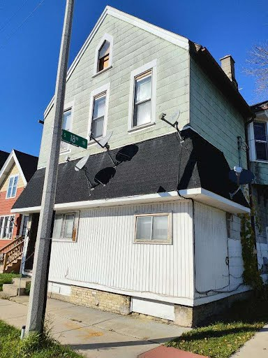 1335 S 18 ST