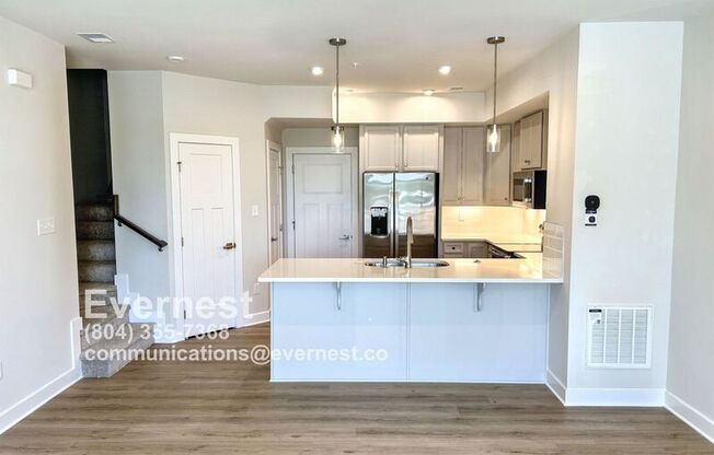 12112 CALGARY LOOP