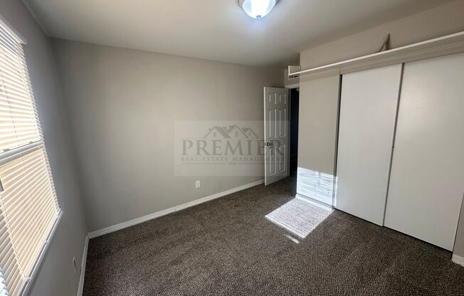 2 beds, 1 bath, $925, Unit 6111-B