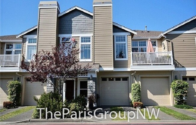 Gorgeous Renton Highlands Condo * Attached Garage * Upgrades