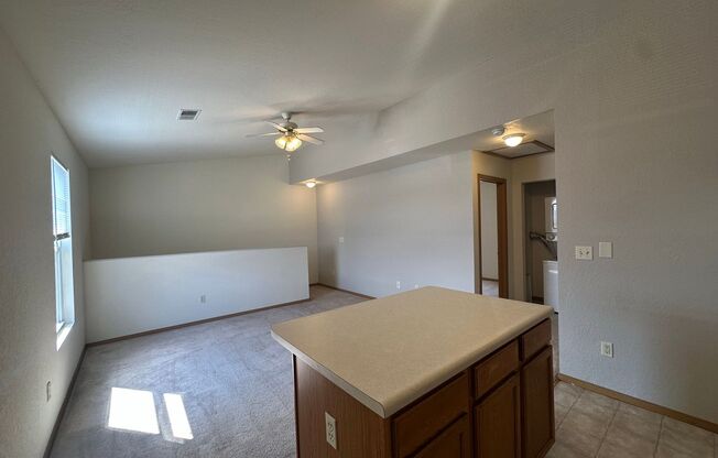 1 bed, 1 bath, 600 sqft, $995