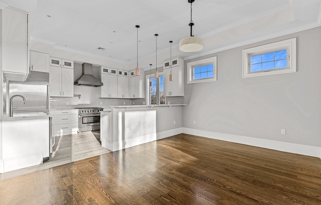 846 MAIN ST