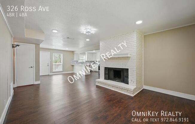 326 ROSS AVE