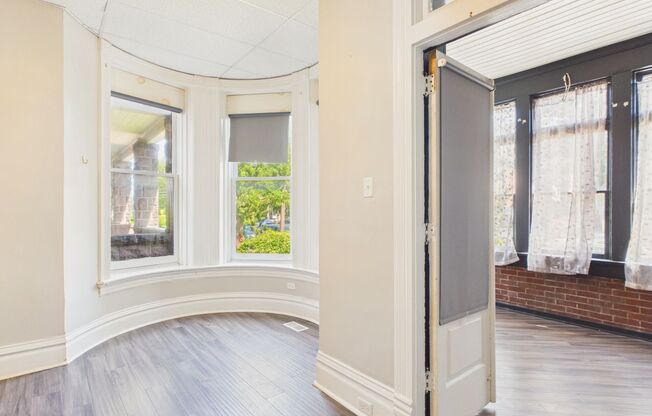 1 bed, 1 bath, 300 sqft, $1,045, Unit 1700 N 2nd St #3