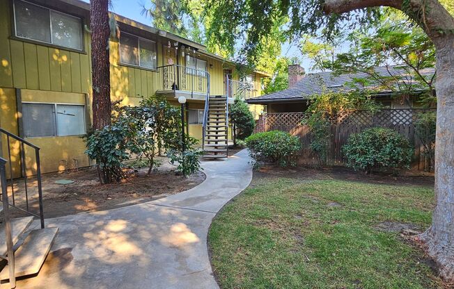 Charming Apartment for rent in Visalia