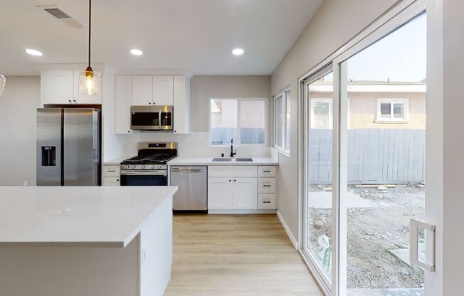 Fully Renovated! 4BD/2BA