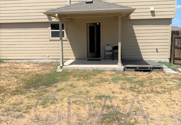 3 beds, 2.5 baths, 1,782 sqft, $1,995