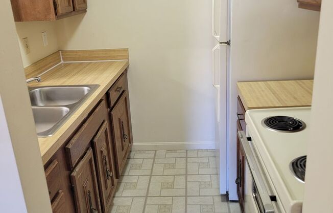 1 bed, 1 bath, 625 sqft, $805, Unit 4996