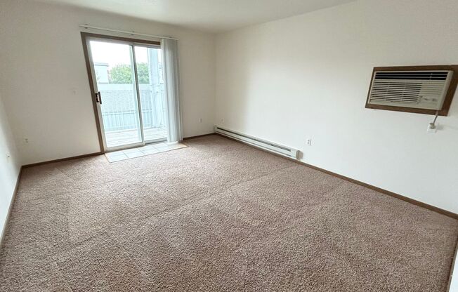 2 beds, 1 bath, 820 sqft, $875, Unit 1710-309