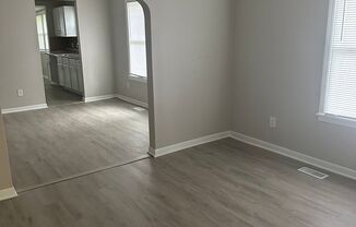 3 beds, 1 bath, $1,300