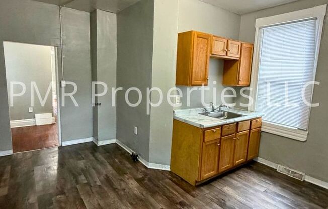 1 Bedroom /1 Bathroom Apartment