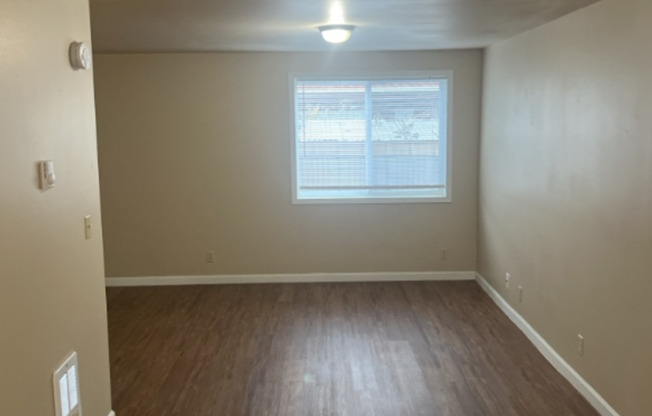 Studio, 1 bath, 581 sqft, $1,100